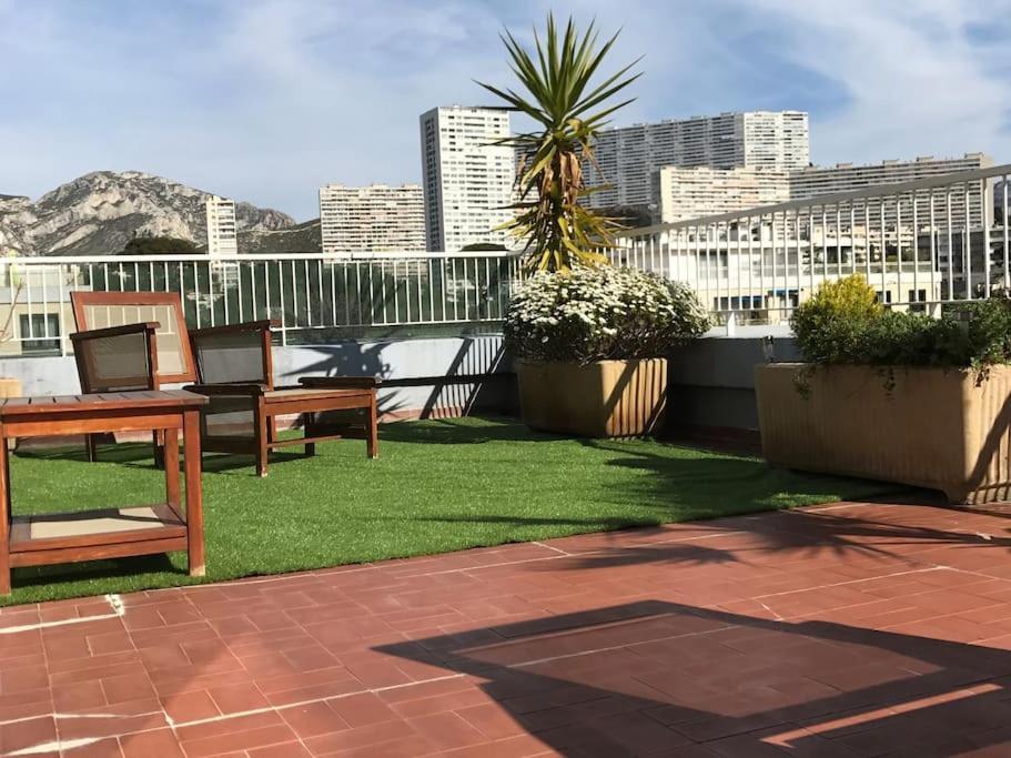 Apt Proche Des Calanques Marseille Luaran gambar